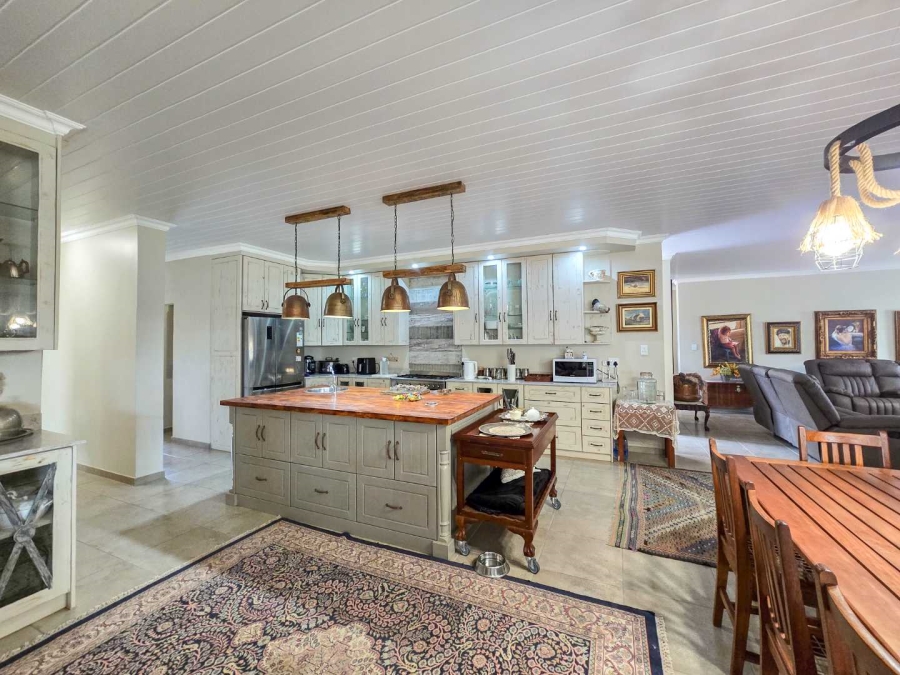 3 Bedroom Property for Sale in Stilbaai Wes Western Cape